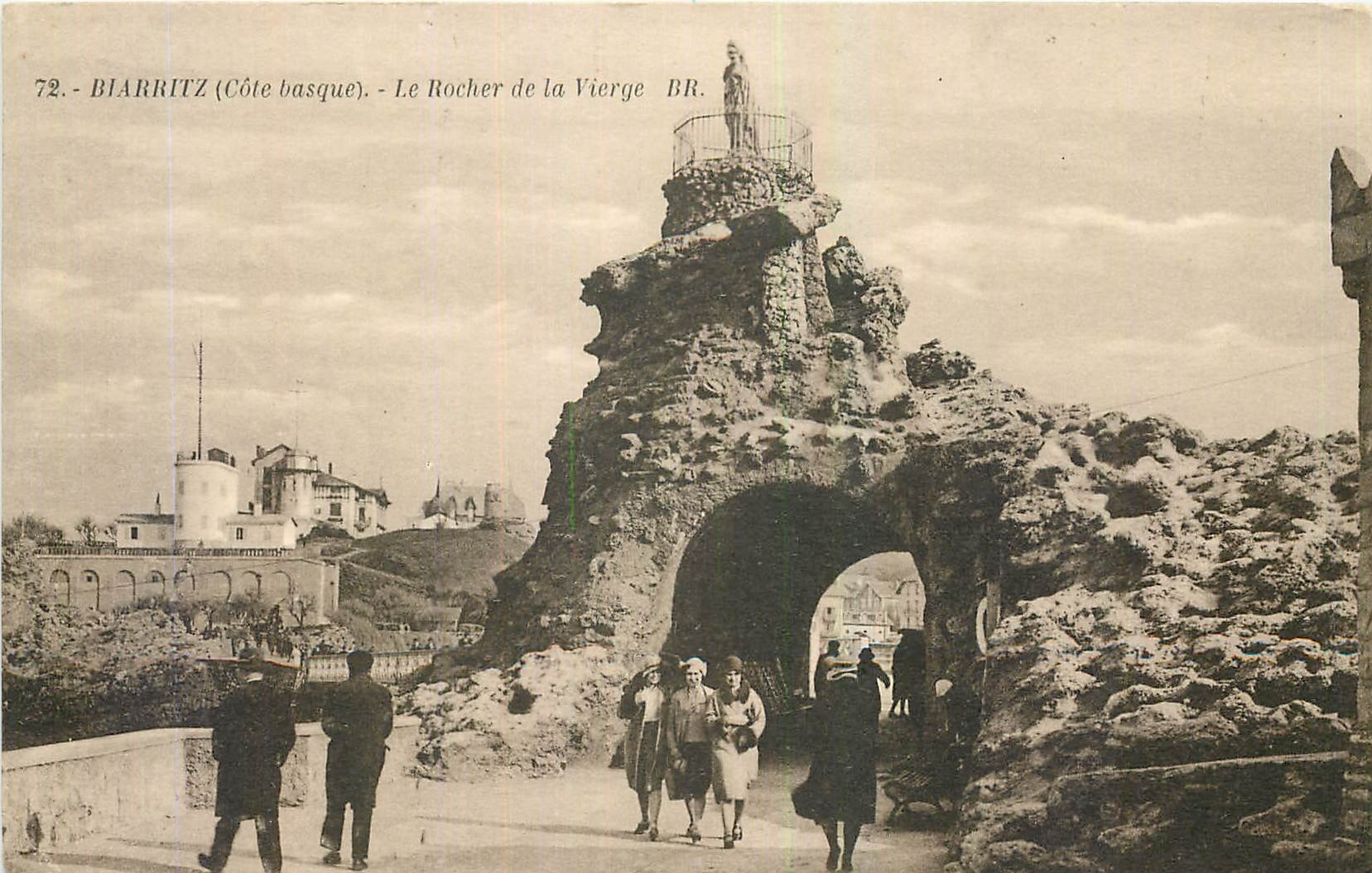 CPA Biarritz Cote Basque le Rocher de la Vierge 