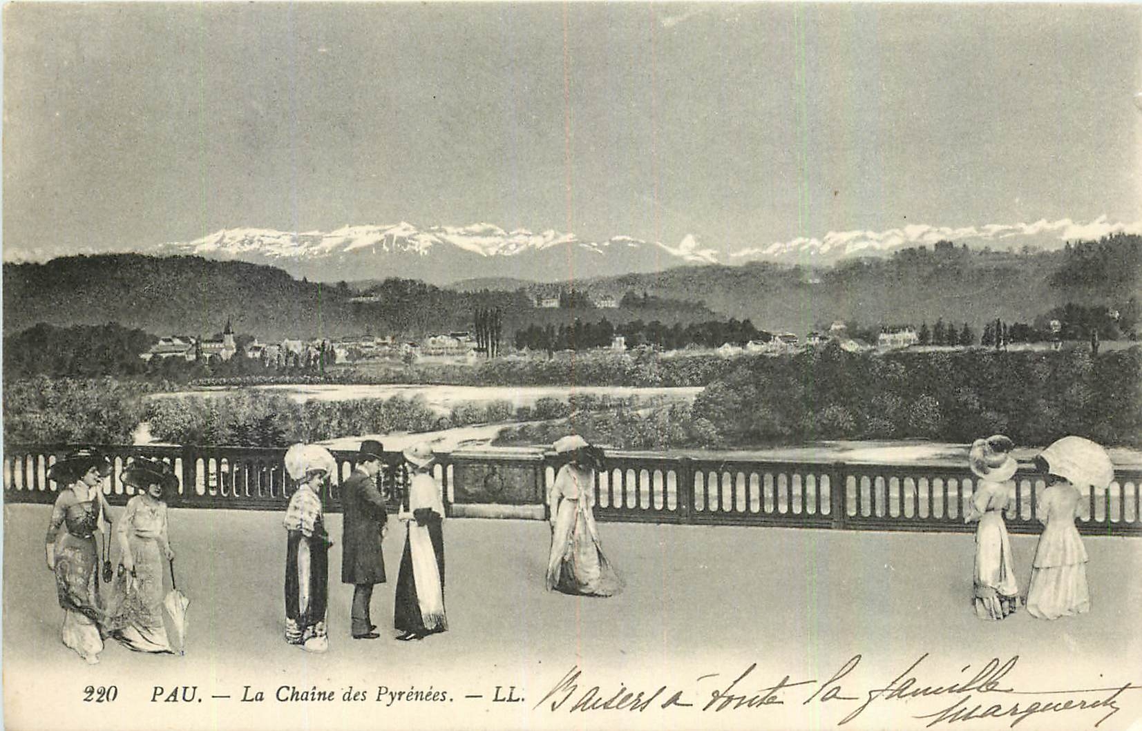 CPA Pau la Chaine des Pyrenees 
