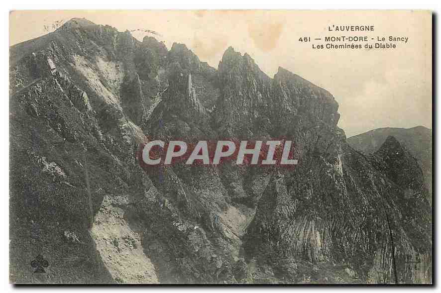 CPA L'Auvergne Mont Dore Le sancy les Cheminees du Diable 