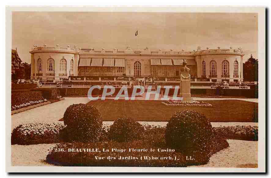 CPA Deauville La Plage Fleurie le Casino Vue des Jardins 