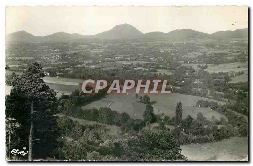 CPM St Bonnet d'Orcival P de D Vue sur les Domes 