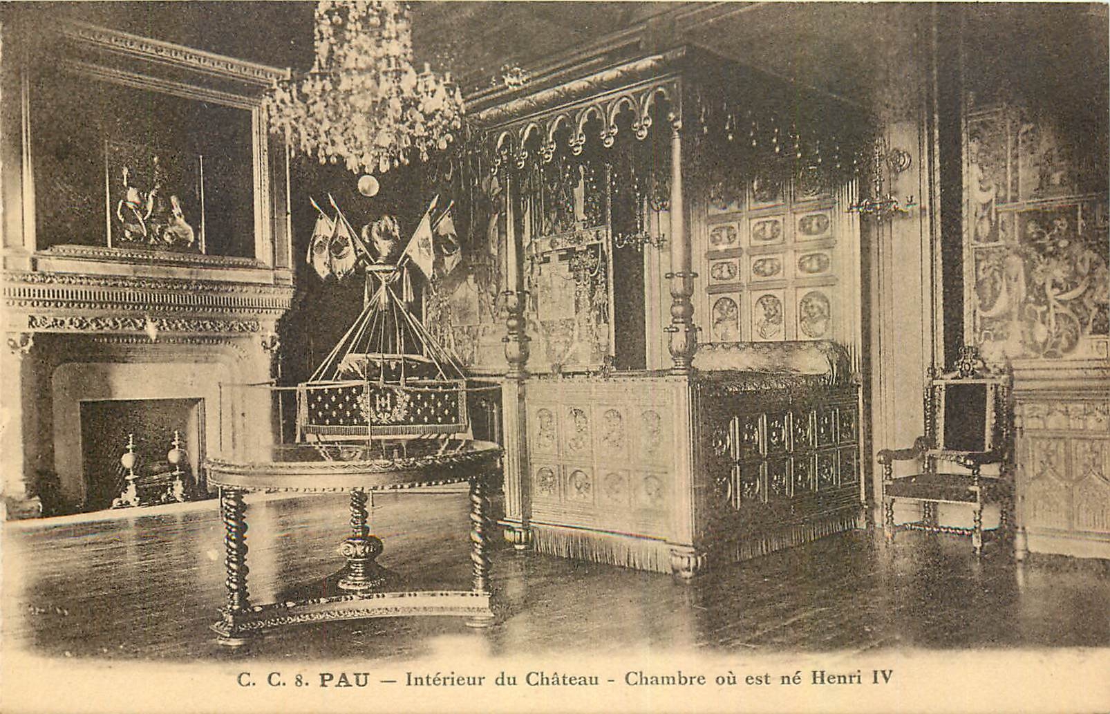 Pau — Intérieur du Château — Chambre où est né Henri IV