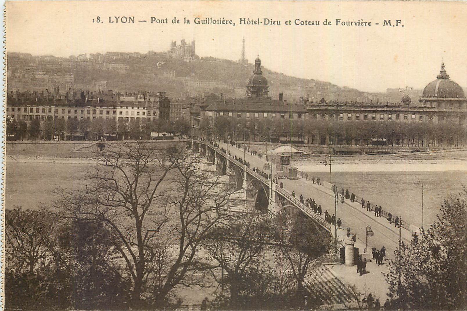 LYON — Brücke Guillotière, Hôtel-Dieu und Fourvière-Hügel — M.F.