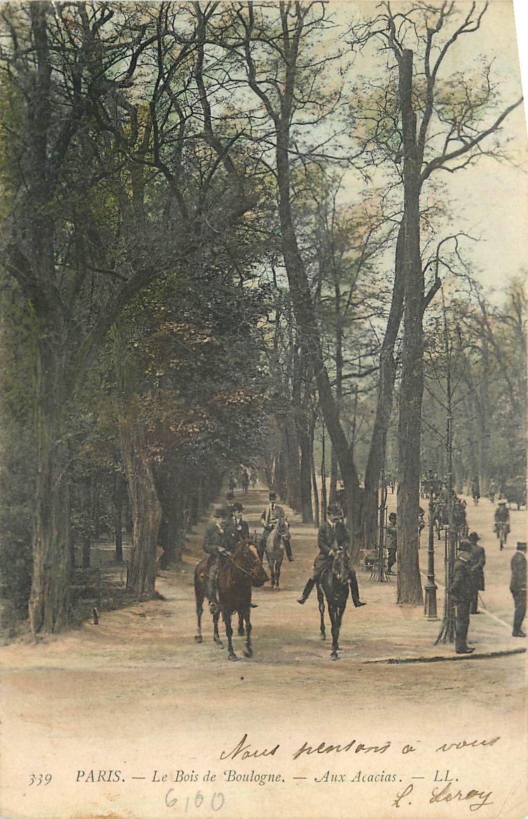 CPA Paris Le Bois de Boulogne Aux Acacias Chevaux