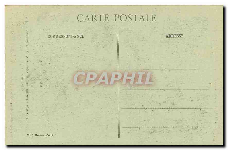 CPA Reims dans ses annees de bombardements La Cathedrale incendiee par les Allemands  — Back