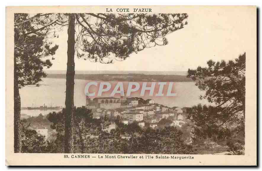 CPA La Cote d'Azur Cannes Le Mont Chevalier et L'Ile Sainte Marguerite 