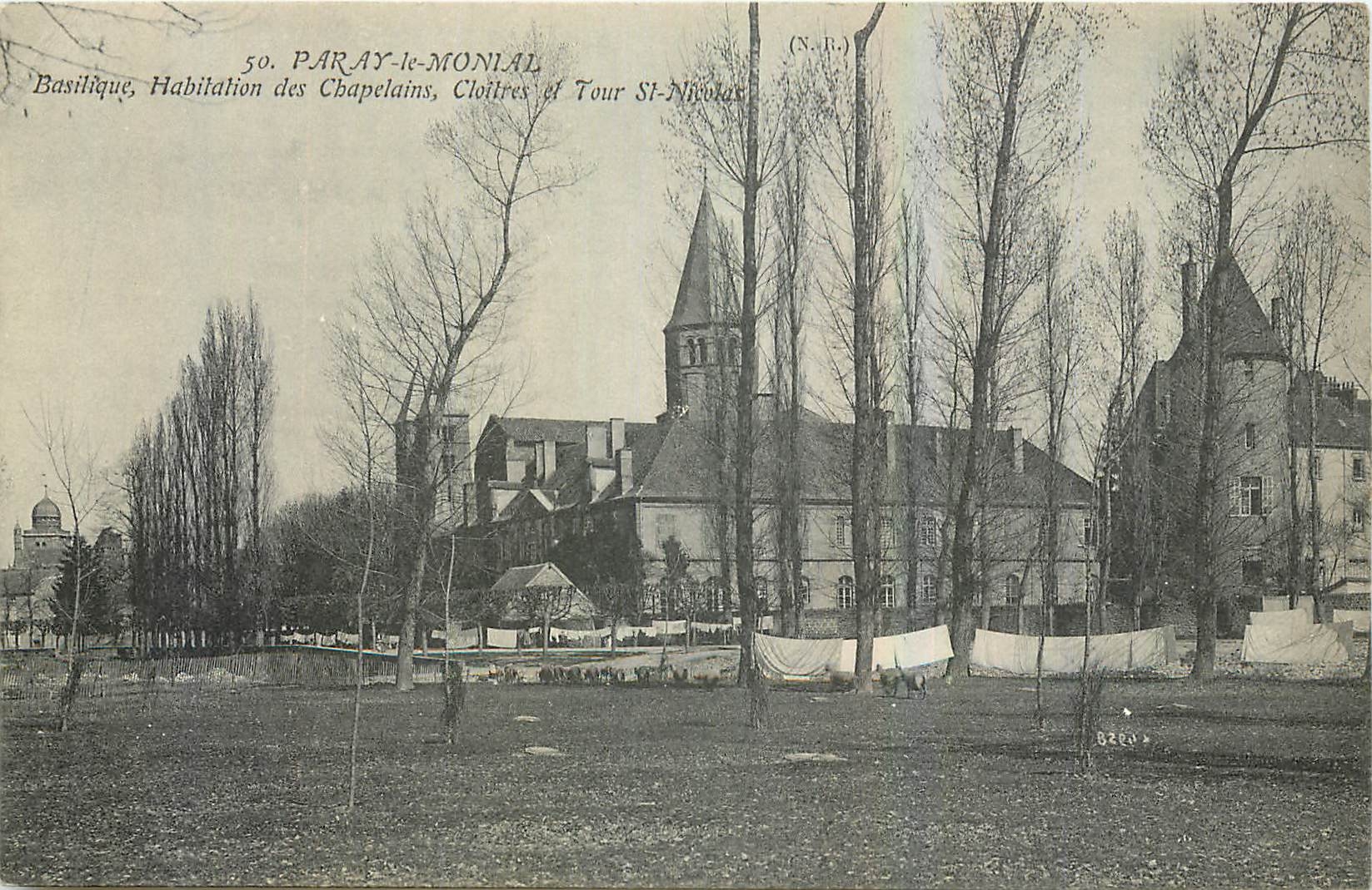CPA Paray le Monial Basilique Habitation des Chapelains Cloitres et Tour St Nicolas 