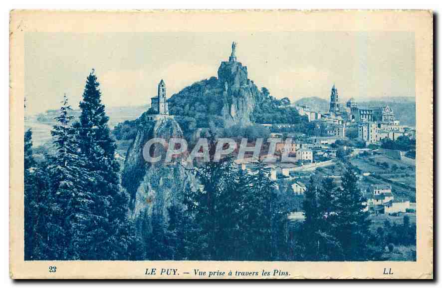 CPA Le Puy Vue prise a travers les Pins 