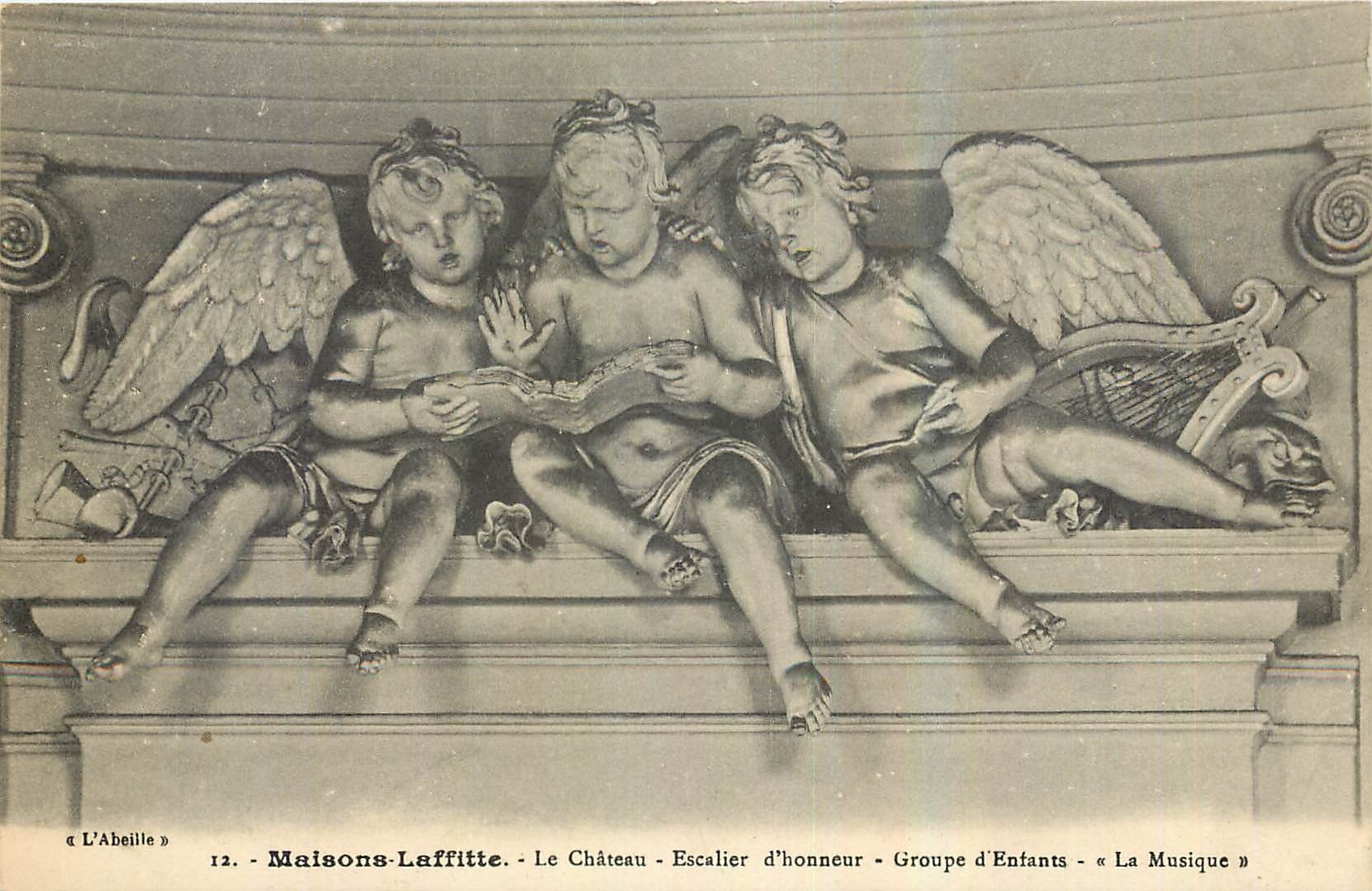 CPA Maisons Laffitte le Chateau Escalier d'honneur Groupe d'Enfants La Musique 