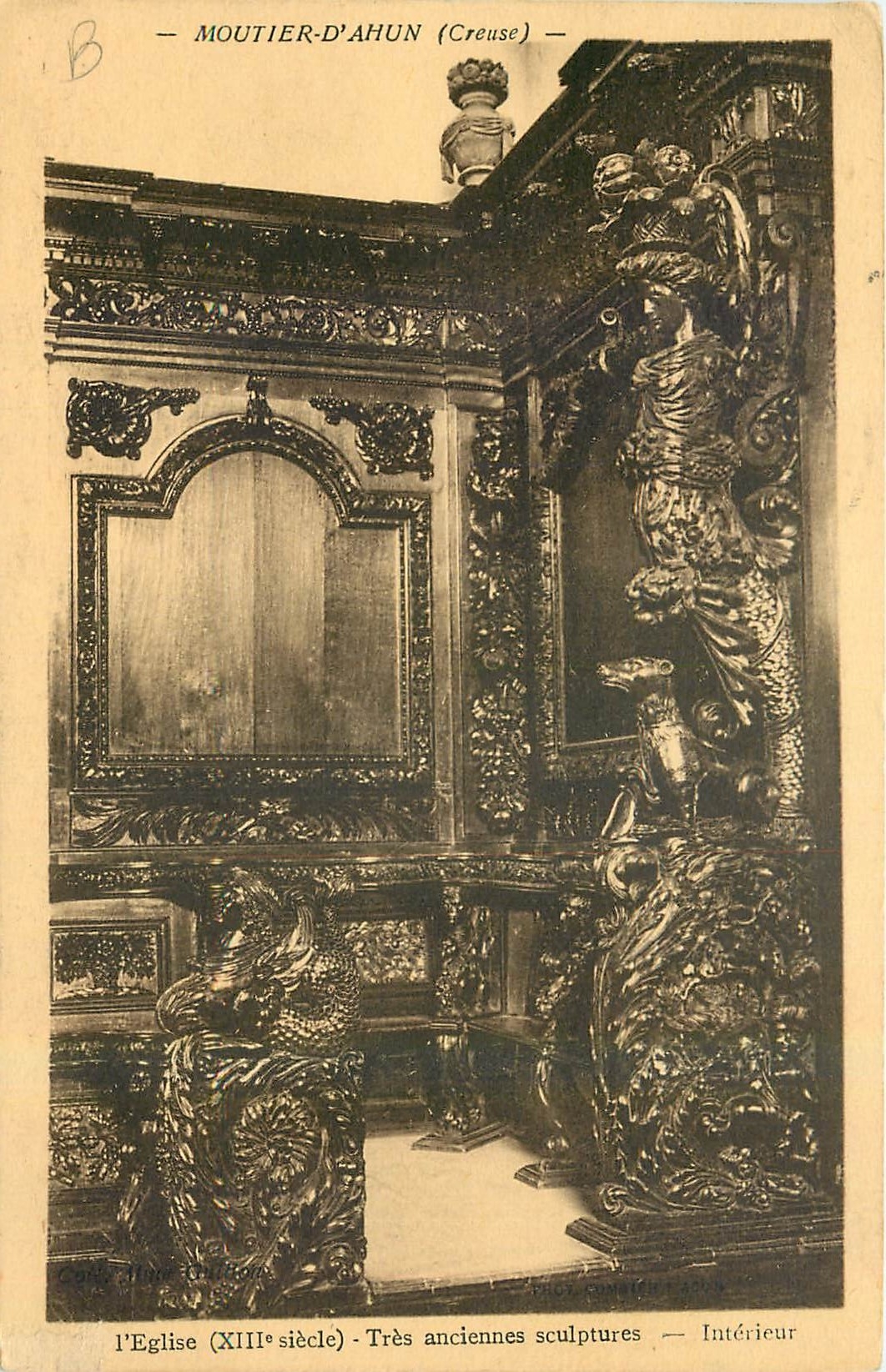 MOUTIER-D'AHUN (Creuse) — L'église (XIIIe siècle) - Très anciennes sculptures — Intérieur