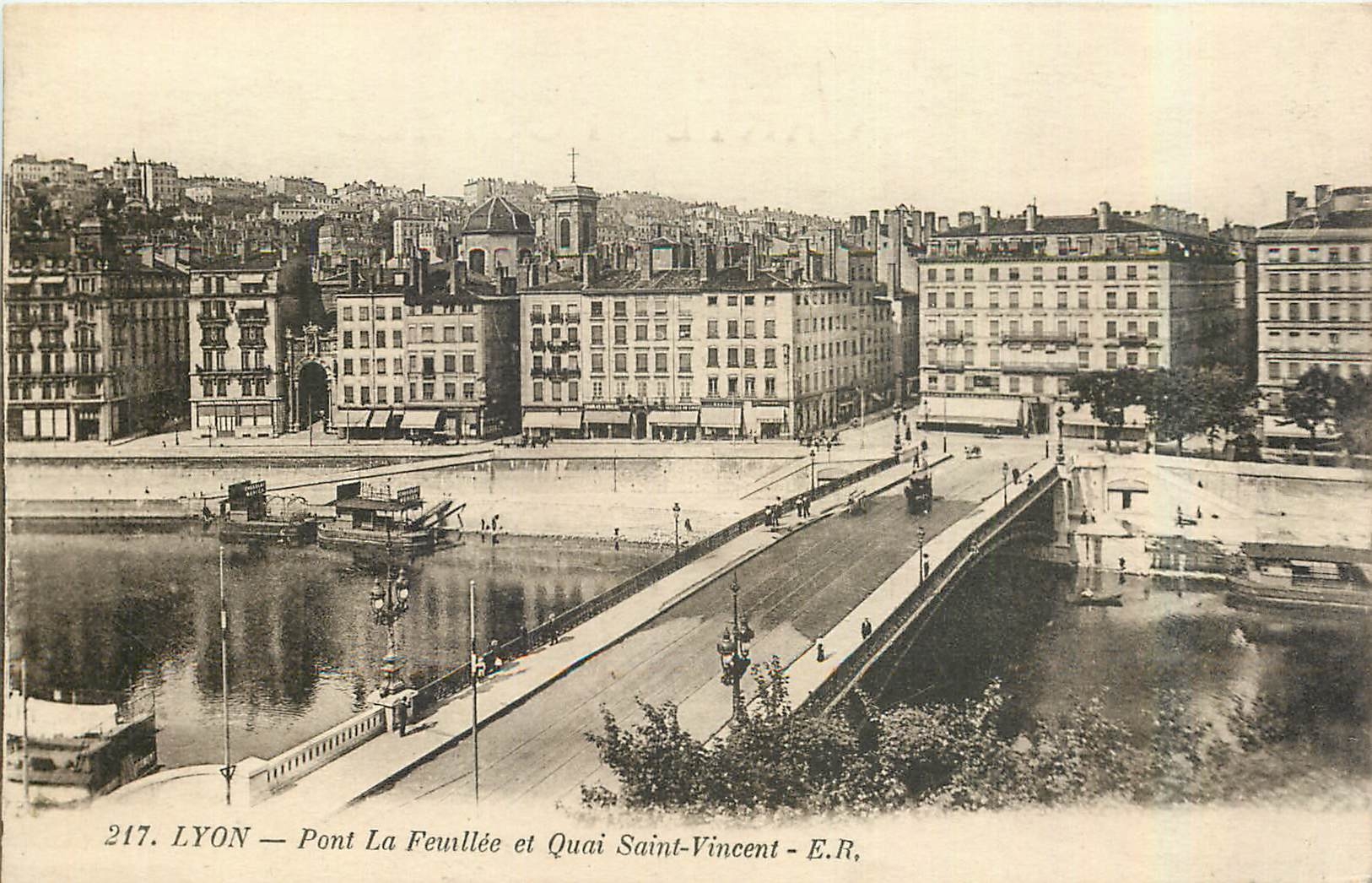CPA Lyon Pont la Feuillee et Quai Saint Vincent 