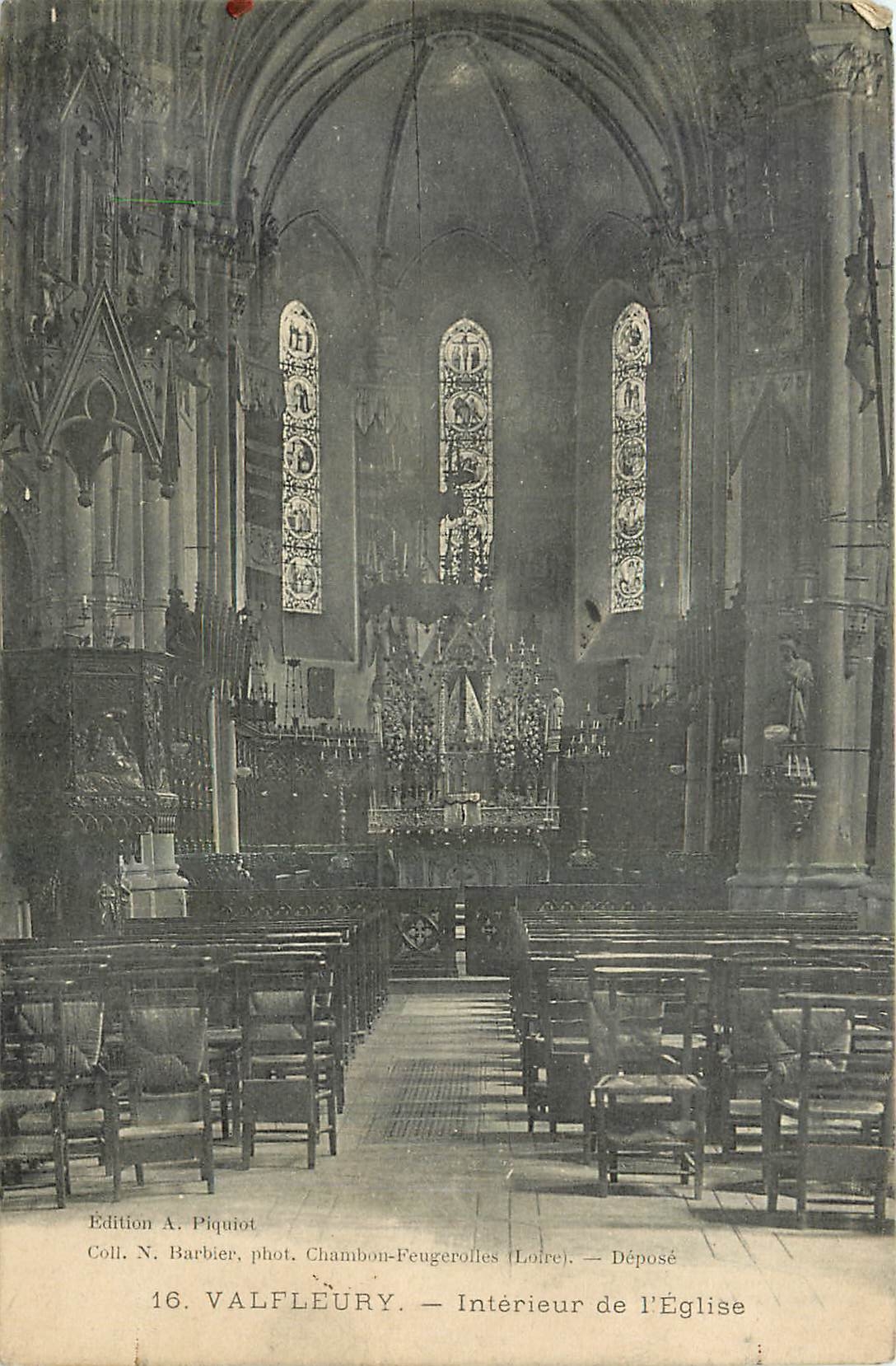 CPA Valfleury Interieur de l'Eglise 