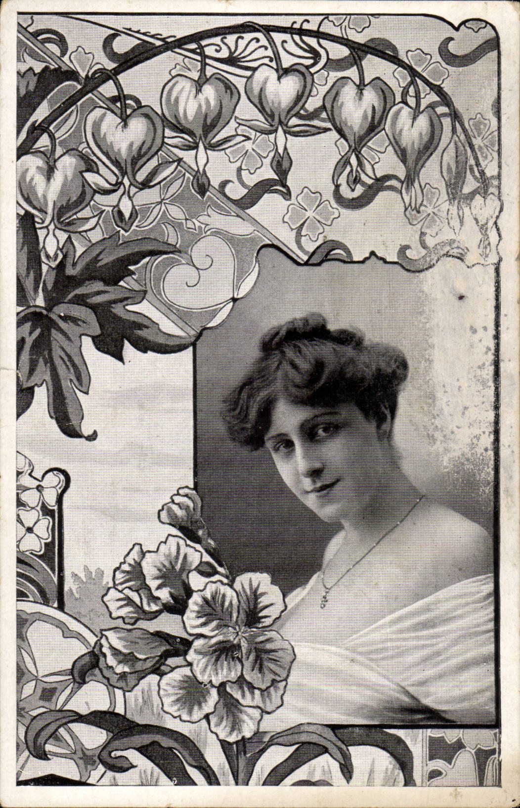 Jeune femme — décor floral Art Nouveau — éditeur non visible