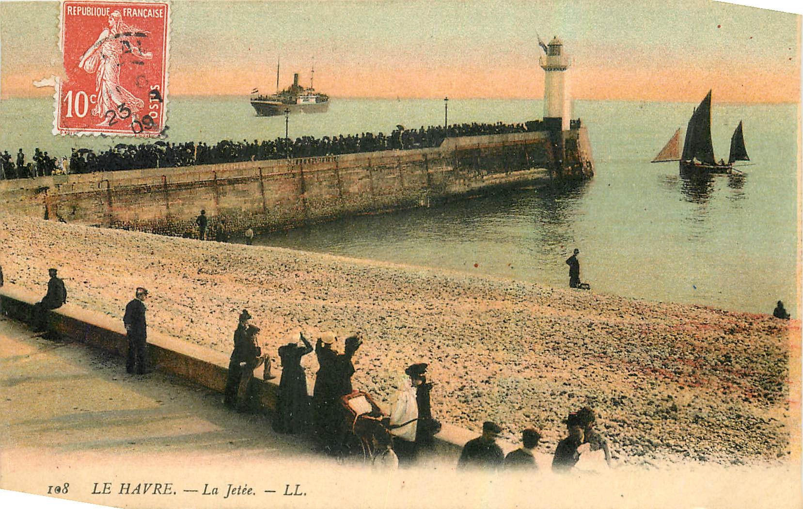 CPA Le Havre La Jetee Phare Bateau
