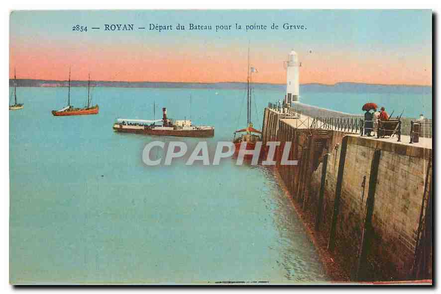 CPA Royan Depart du Bateau pour la Pointe de Grave Phare