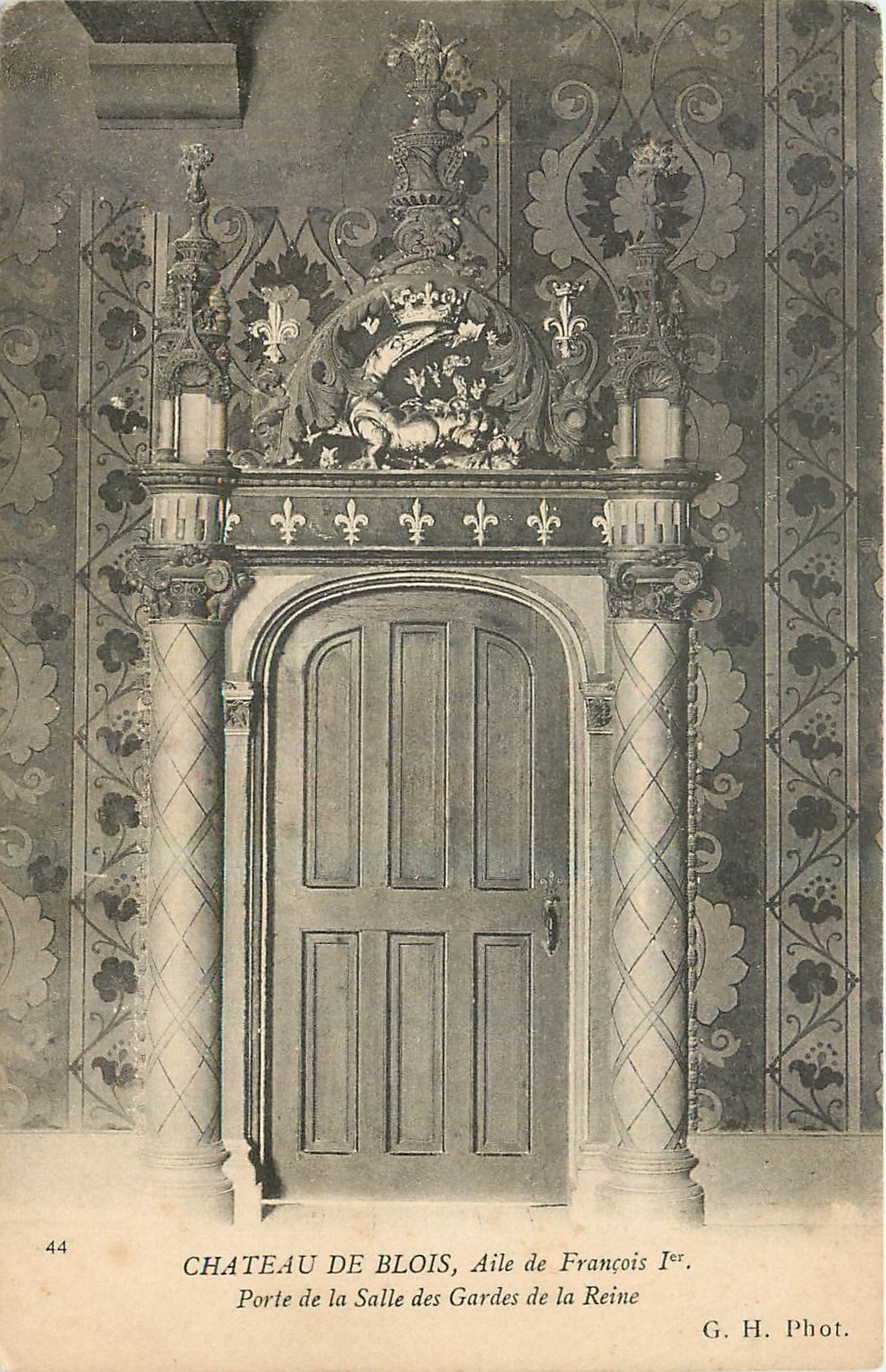 Château de Blois, Aile de François Ier — Porte de la Salle des Gardes de la Reine — G. H. Phot. n°44