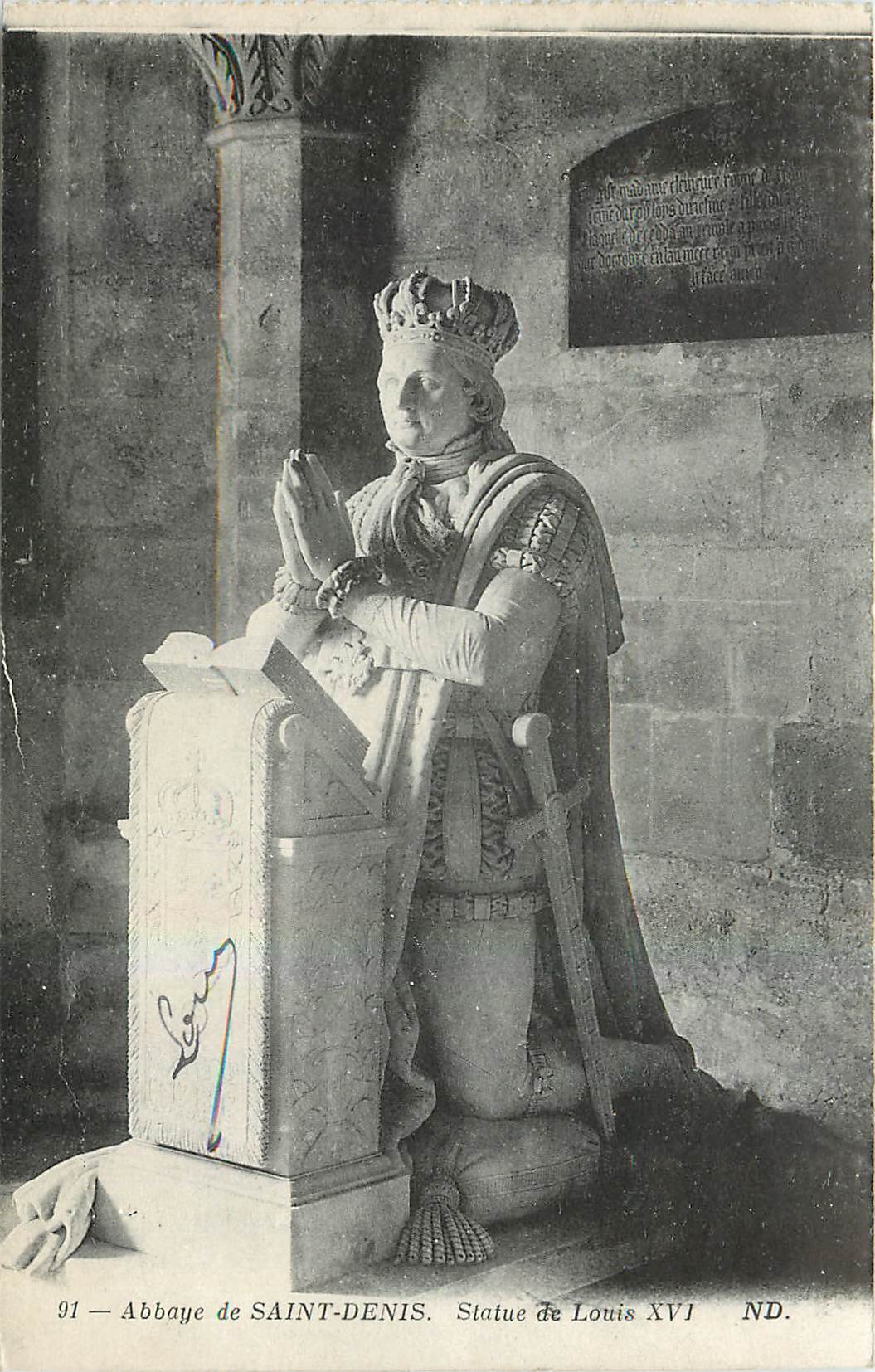 CPA Abbaye de Saint Denis Statue de Louis XVI 