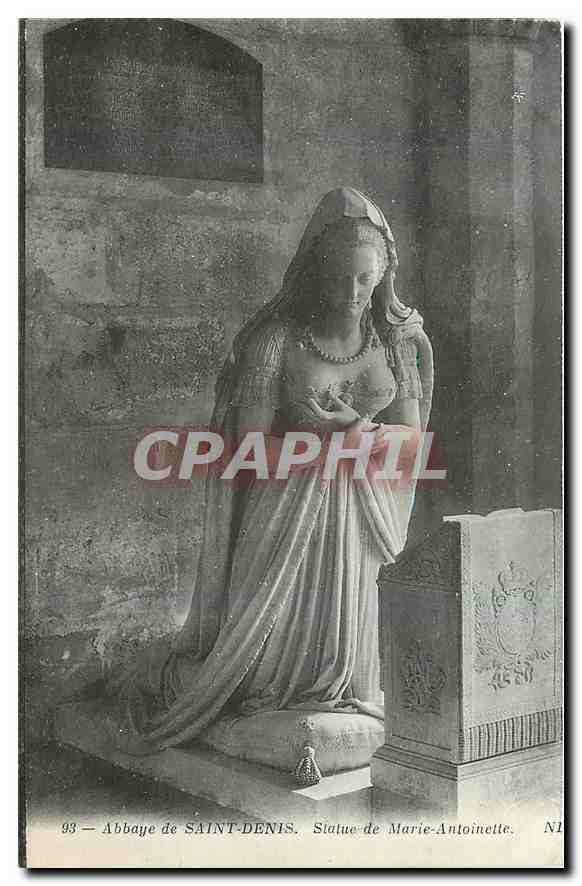CPA Abbaye de Saint Denis Statue de marie Antoinette 