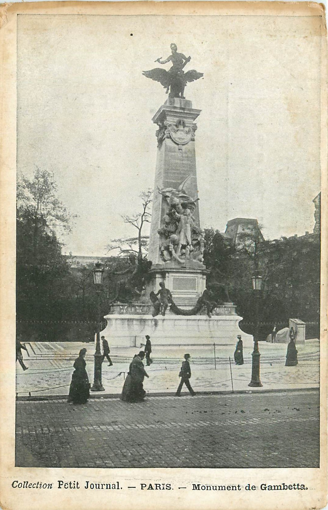 CPA Collection Petit Journal Paris Monument de Gambetta 