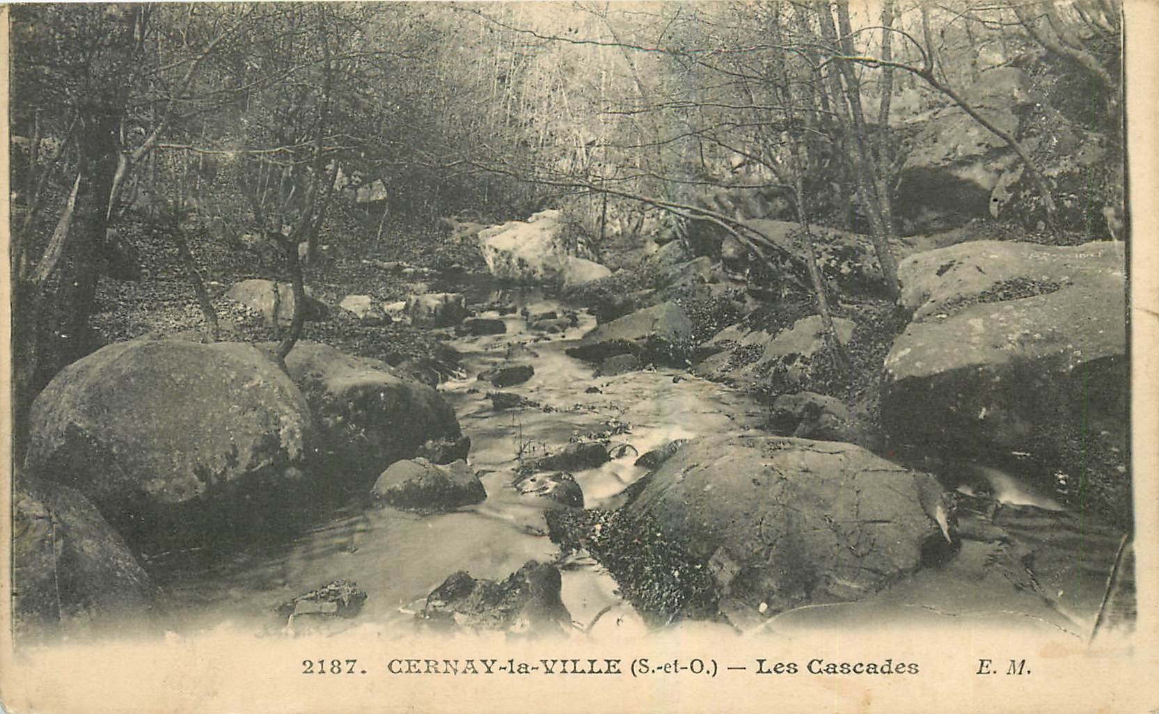 CPA Cernay la Ville S et O Les Cascades 