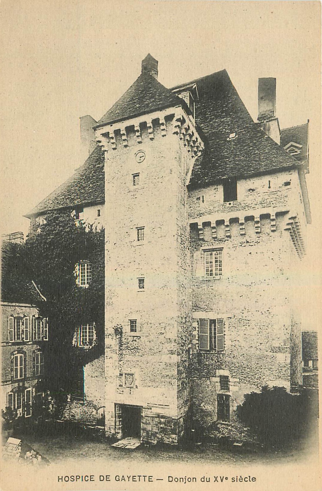 CPA Hospice de Gayette Donjon du XV siecle 