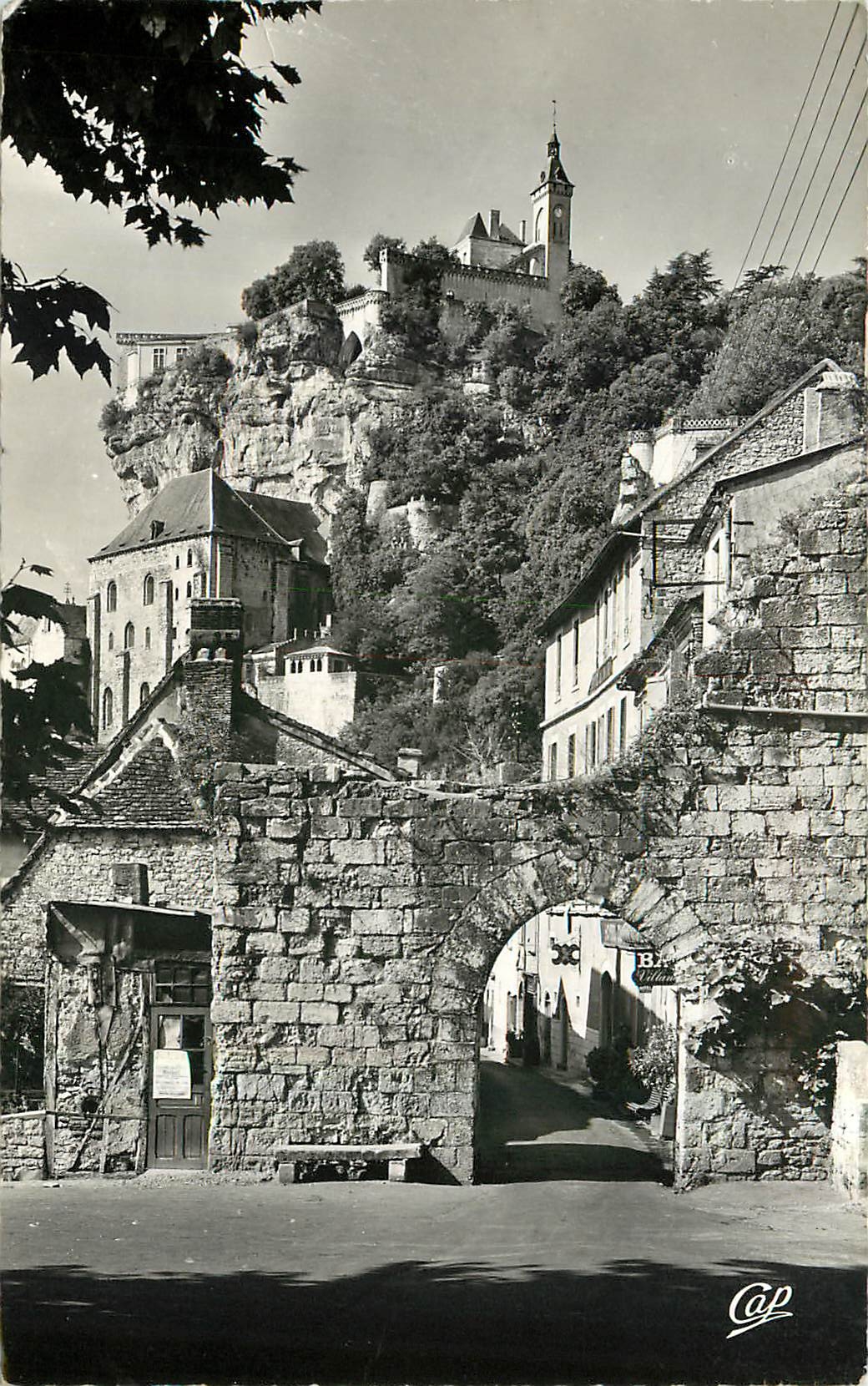 Rocamadour — Entrée de la Ville — Cap