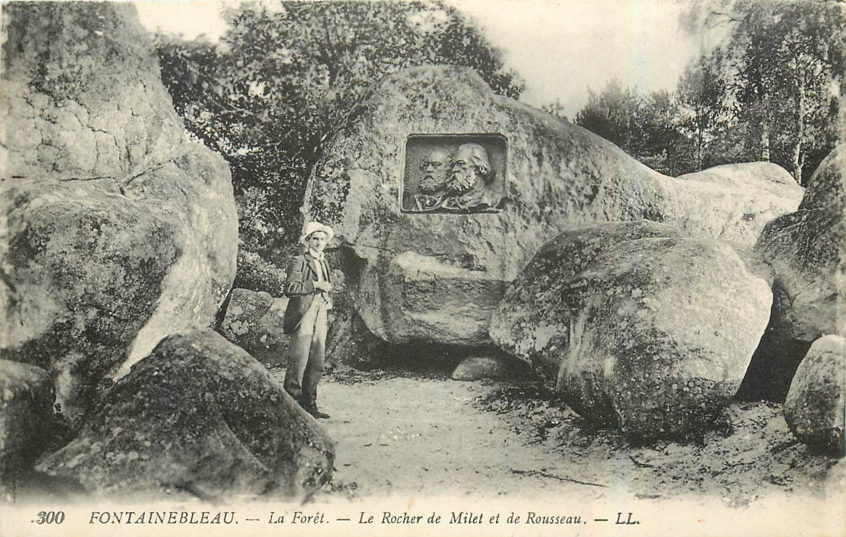 Fontainebleau — La Forêt — Le Rocher de Milet et de Rousseau — LL. — N°300