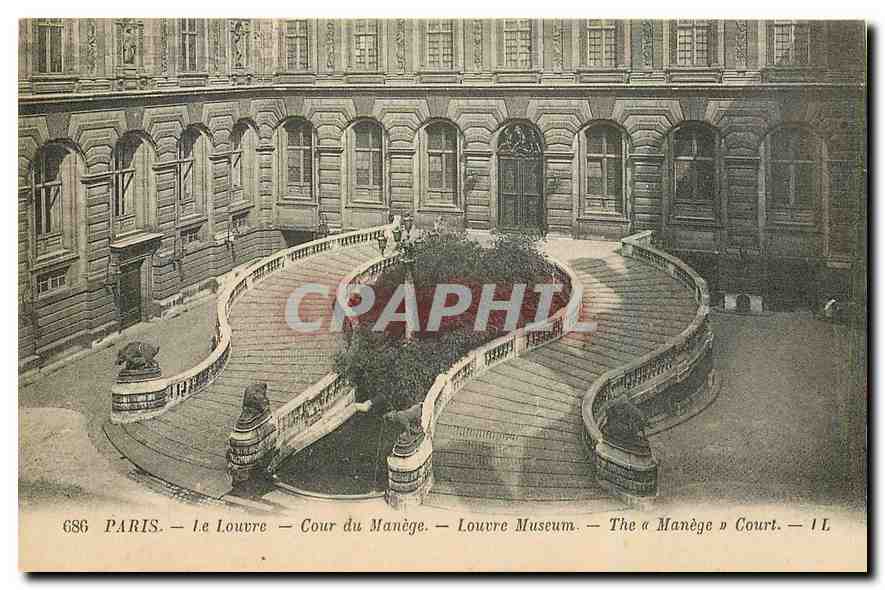 CPA Paris Le Louvre Cour du Manege 