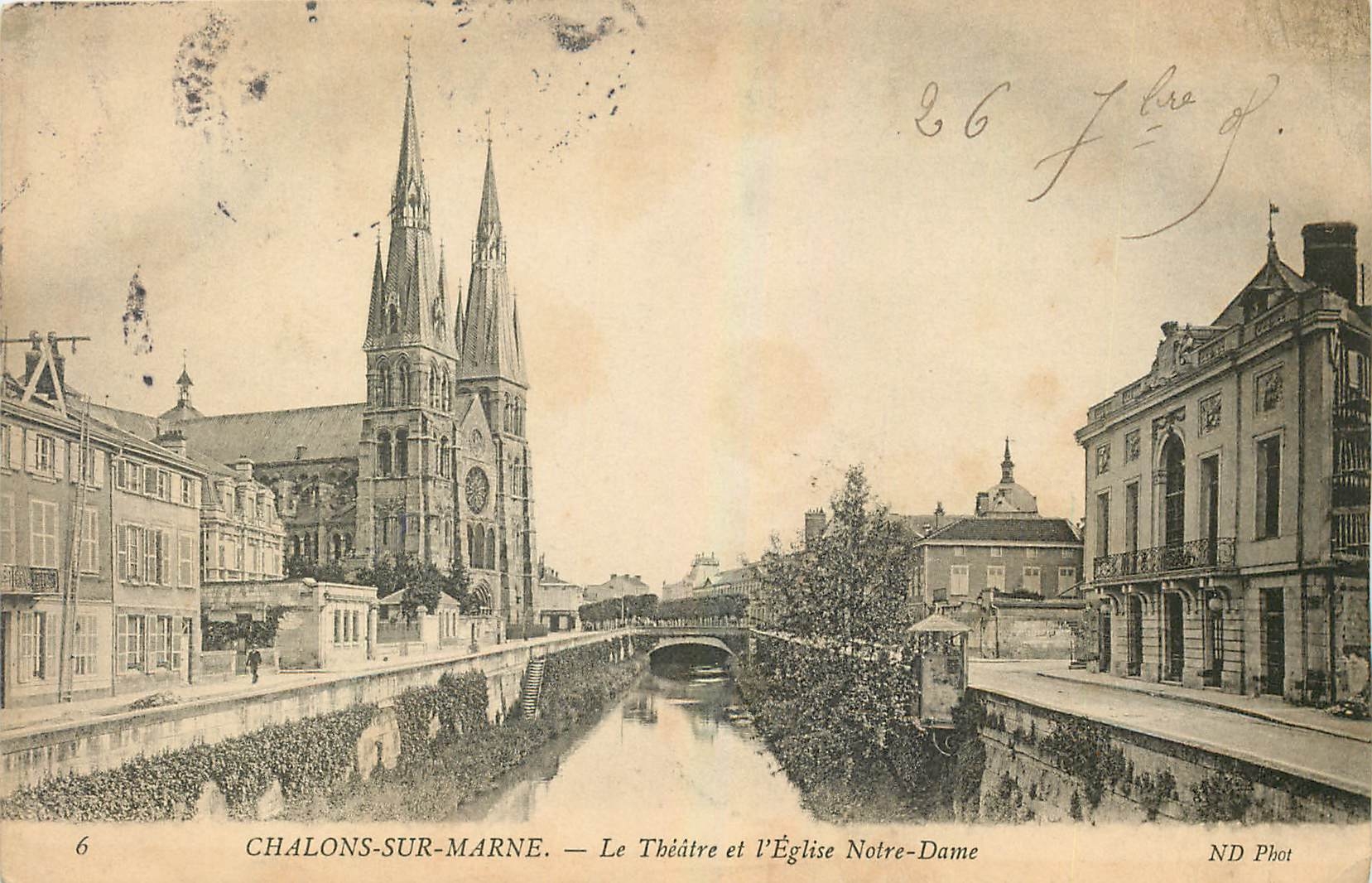 CPA Chalons sur Marne Le Theatre et l'Eglise Notre Dame 