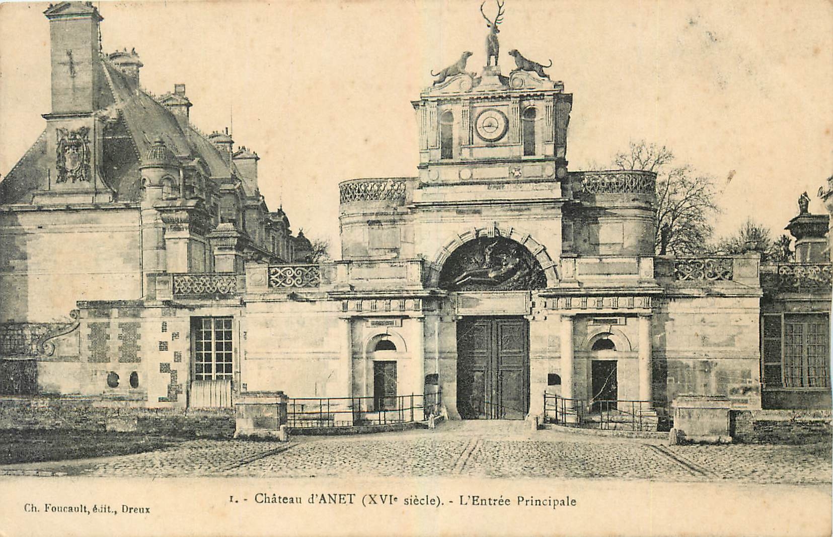 CPA Chateau d'Anet L'Entree Principale 