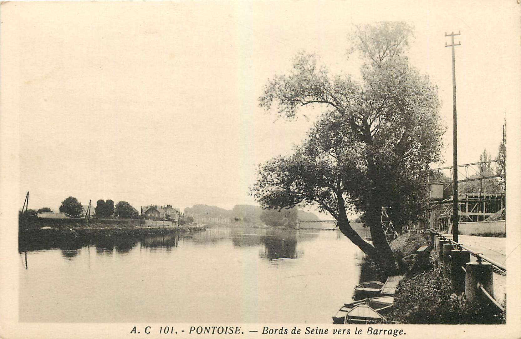 CPA Pontoise Bords de Seine vers le Barrage 