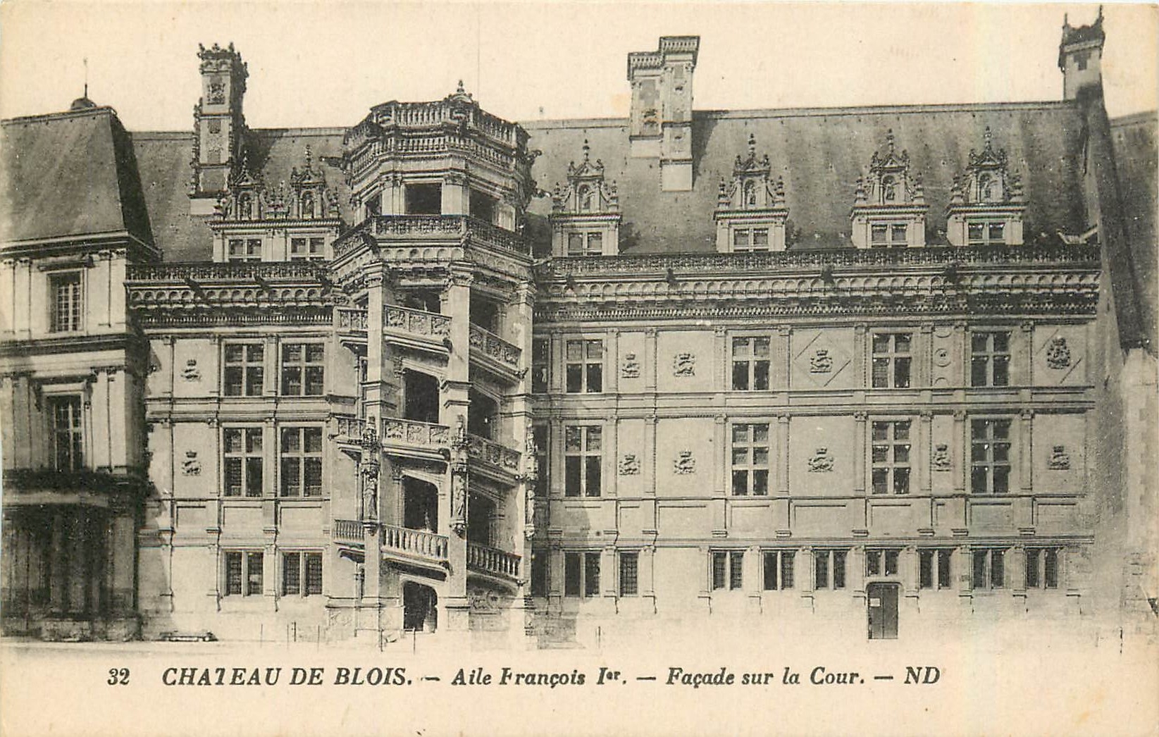 Château de Blois — Aile François Ier — Façade sur la Cour — ND