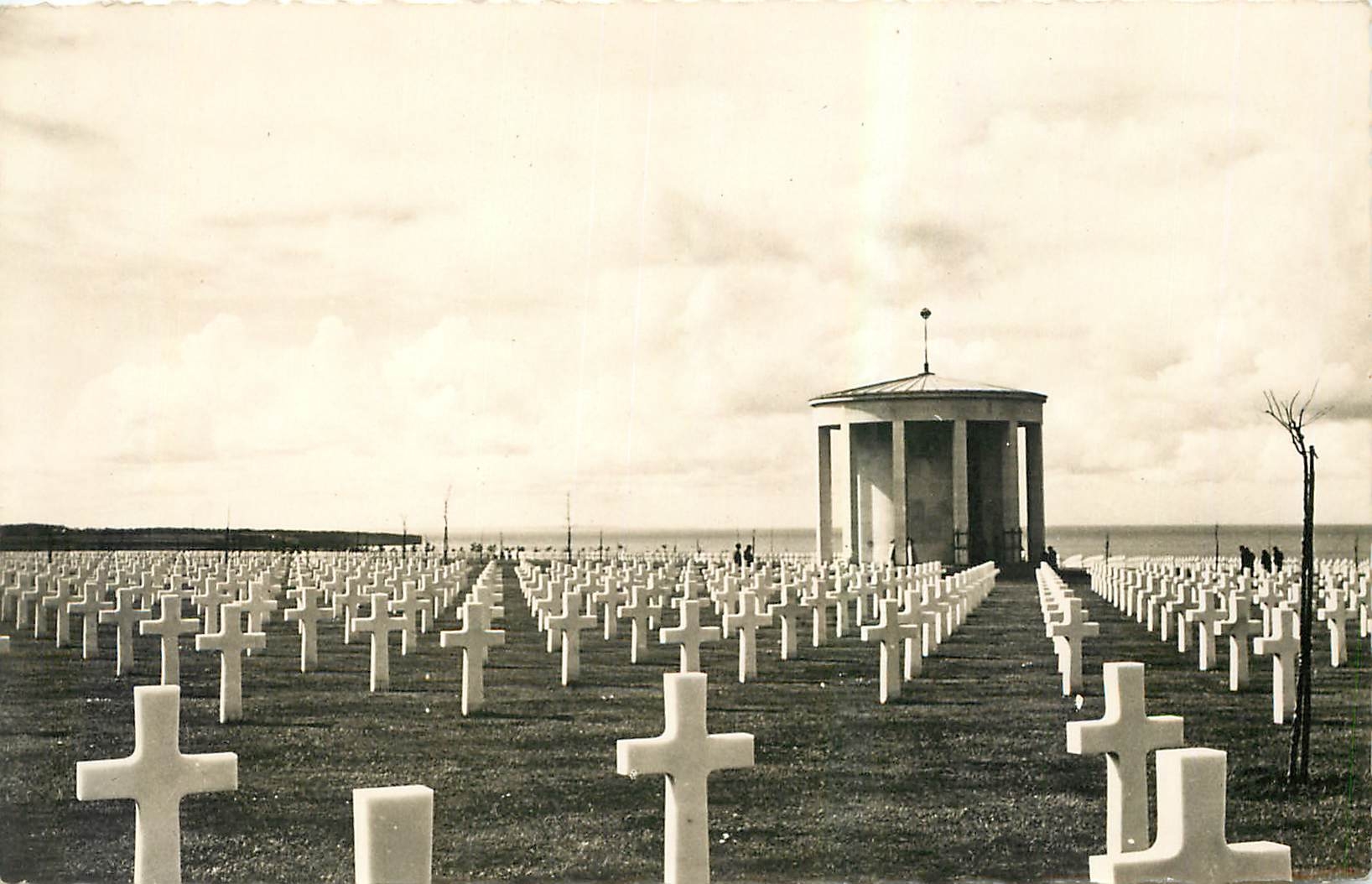CPA Omaha Beach Calvados Saint Laurent sur Mer Colleville sur Mer Cimetiere USA 