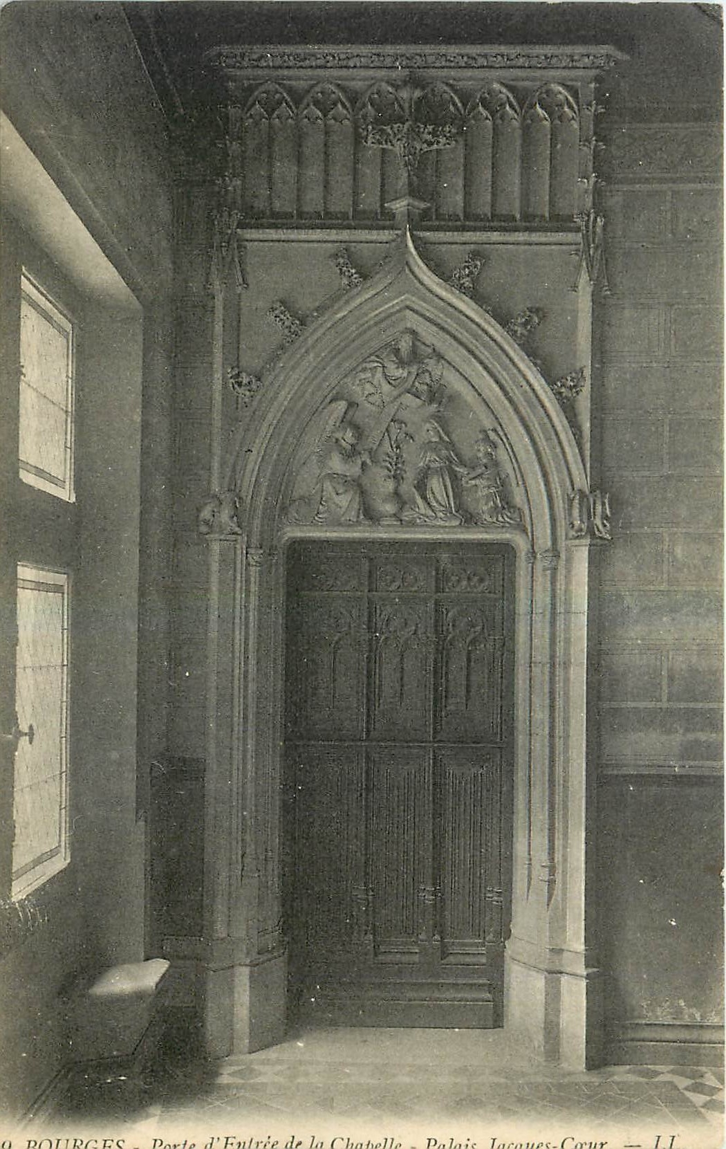 CPA Bourges Porte d'Entree de la Chapelle Palais Jacques Coeur 