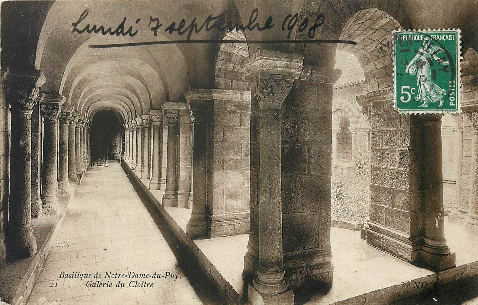 CPA Basilique de Notre Dame du Puy Galerie du Cloitre 