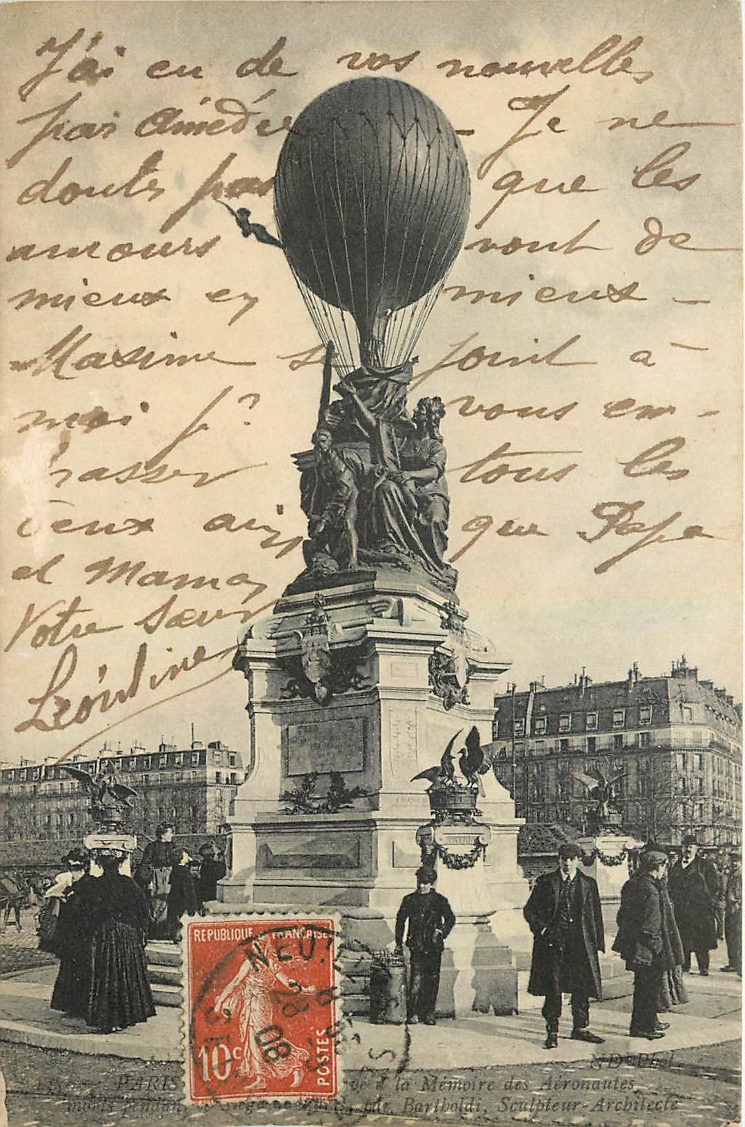 CPA Neuilly A la memoire des aeronautes Aviation