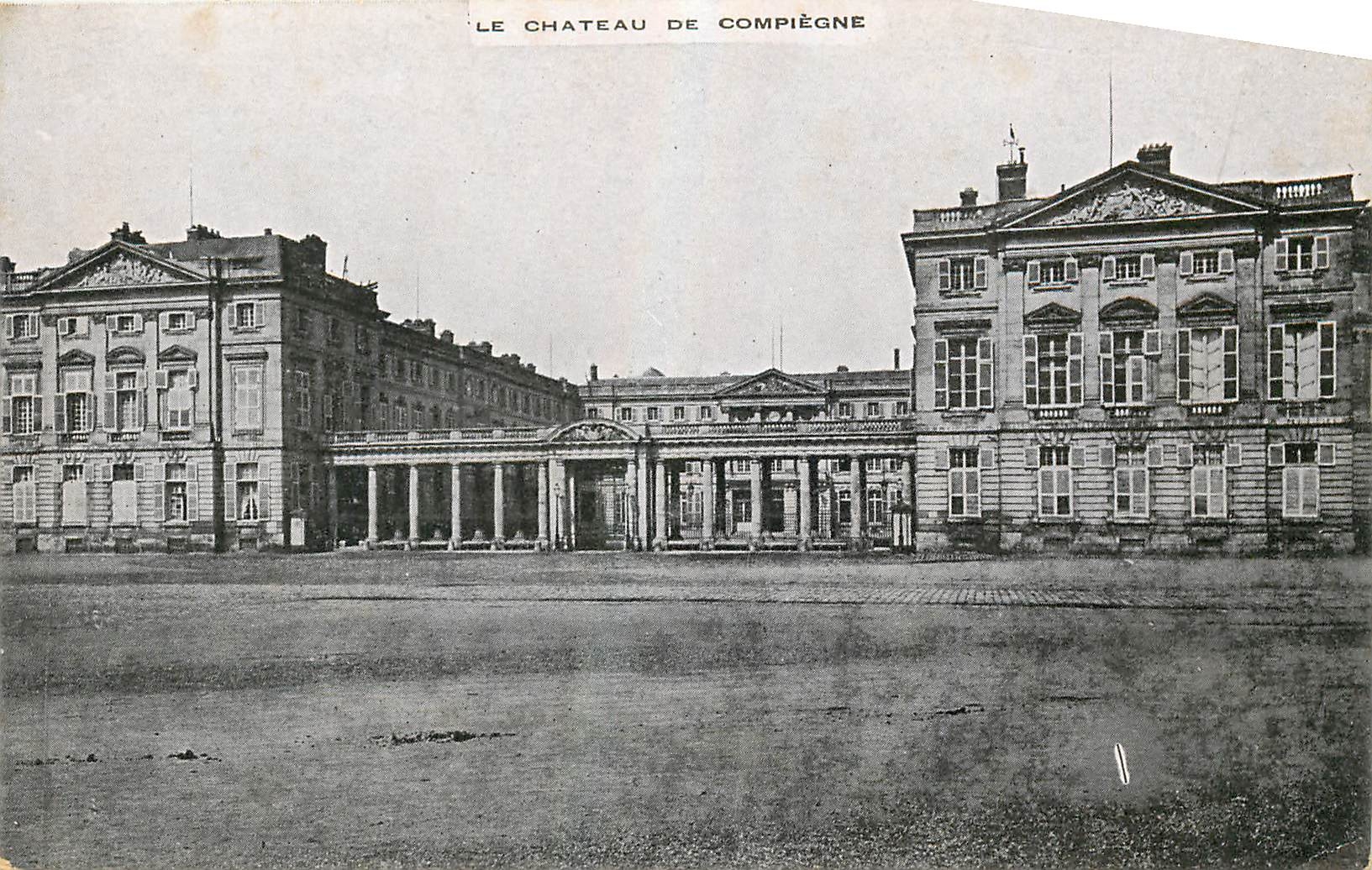 CPA Le Chatea de Compiegne 