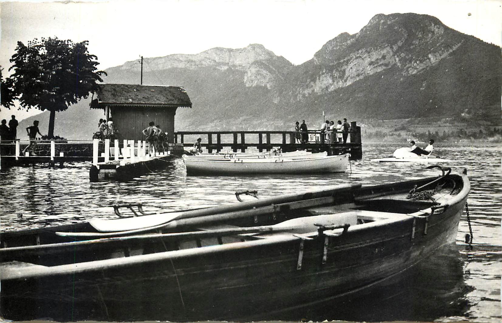 Lac d'Annecy — Le Port et le Mont-Veyrier — Édition G.L. Annecy