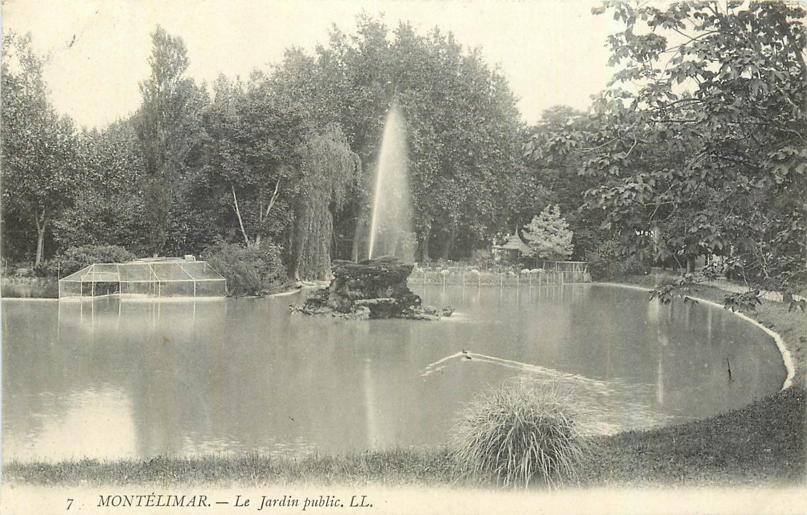CPA Montelimar Le jardin public 