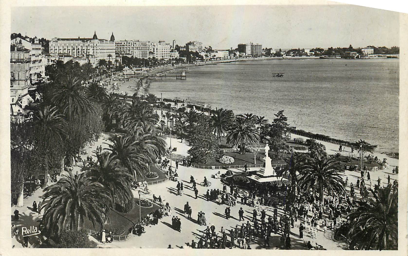 CPA Cannes Les Jardins de la Croisette 