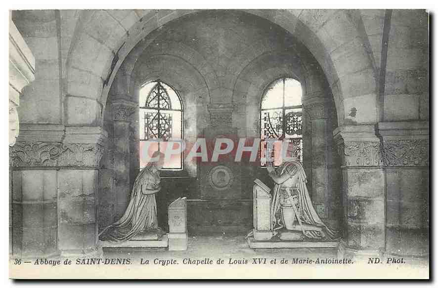 CPA Abbaye de Saint Denis La Crypte Chapelle de Louis XVI et la Marie Antoinette 