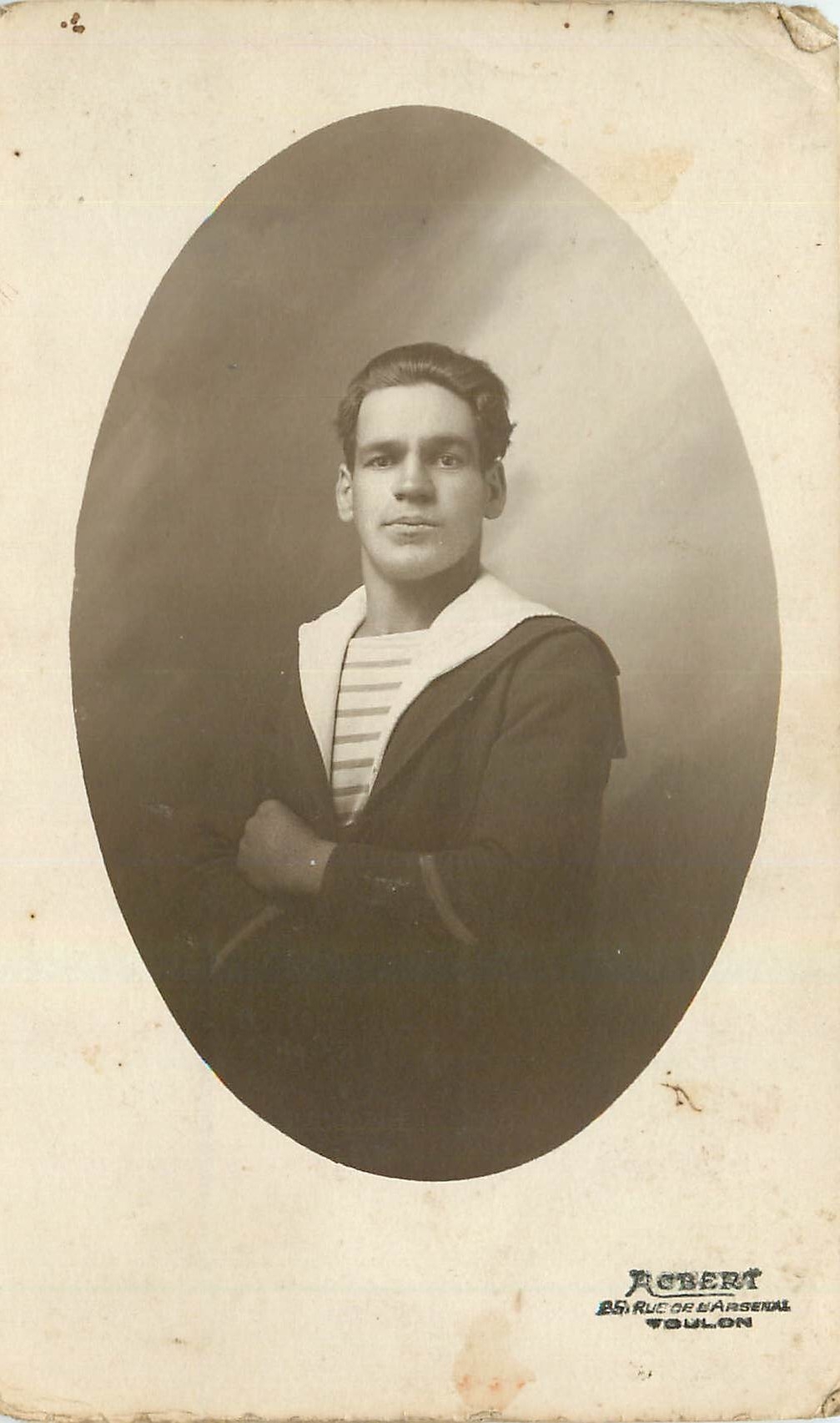Marin — portrait in uniform — Robert, 85 Rue de l'Arsenal, Toulon