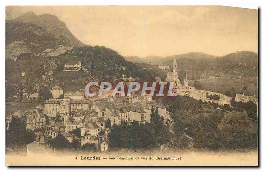 CPA Lourdes Les Sanctuaires vus du Chateau Fort 