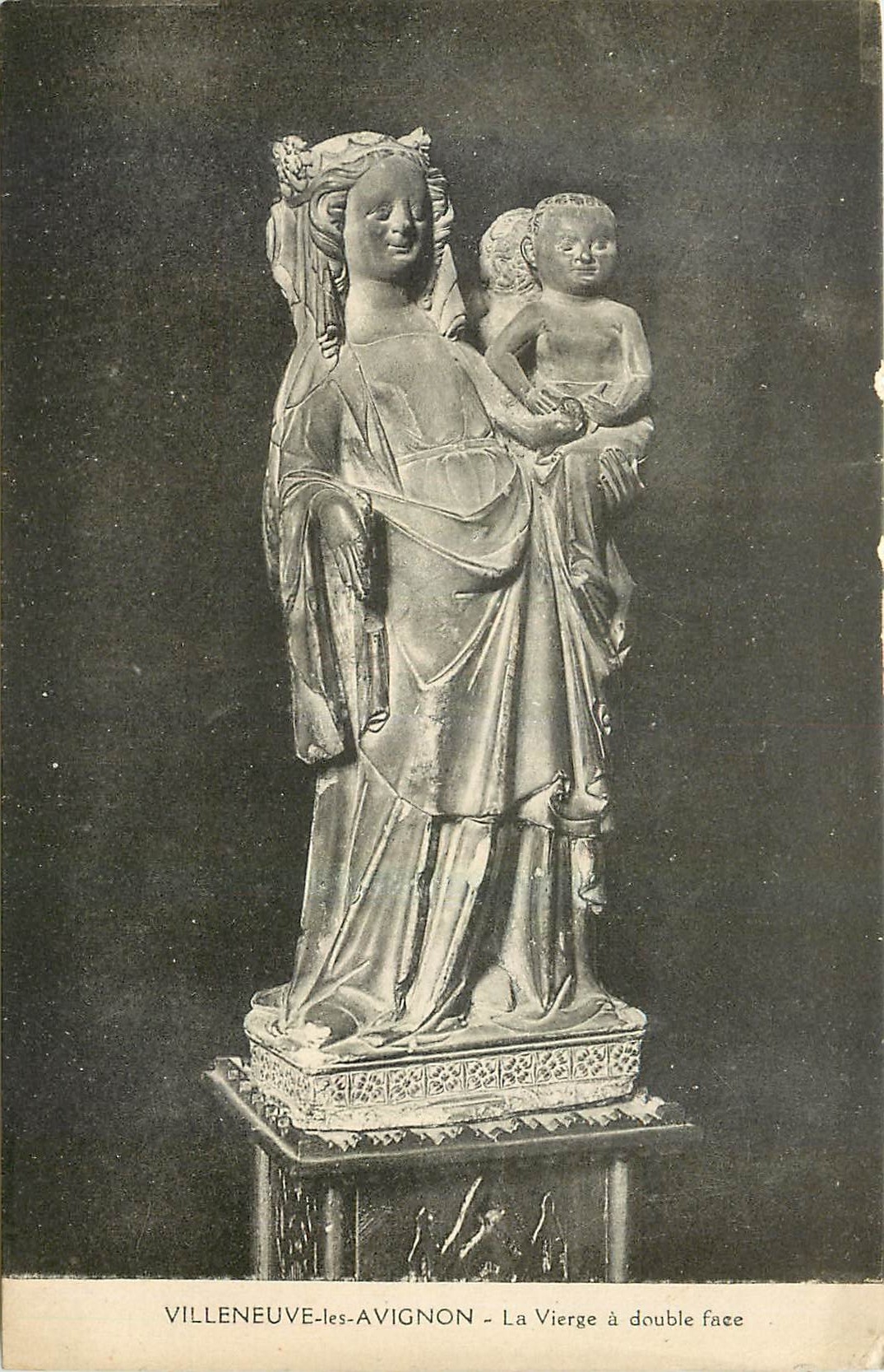 CPA Villeneuve les Avignon La Vierge 