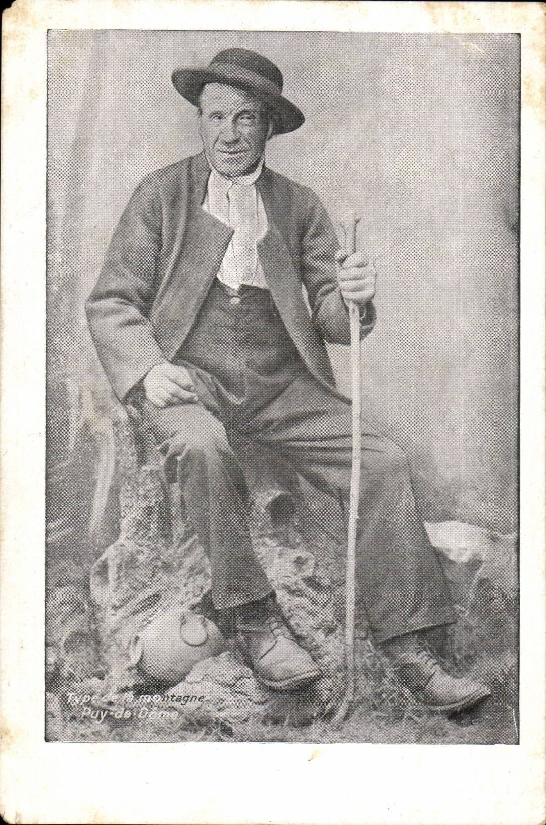 CPA Fantaisie Vieil homme Type de montagne Puy de Dome