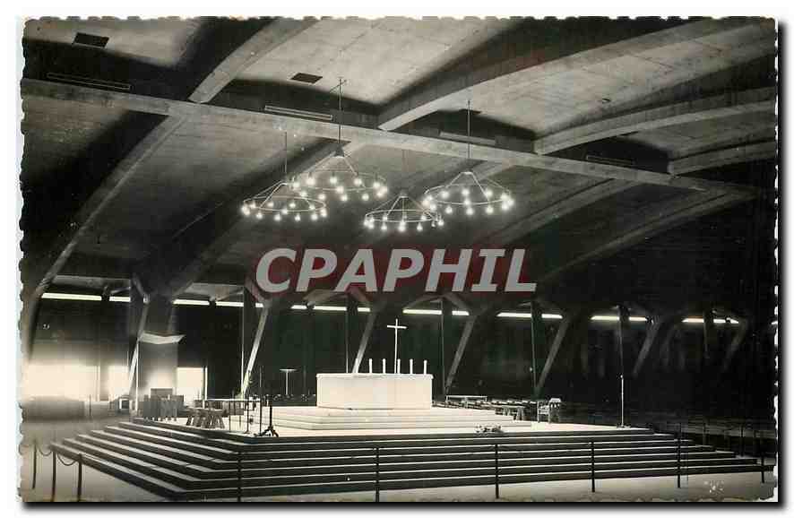 CPA Lourdes Hautes Pyrenees La Basilique St Pie 
