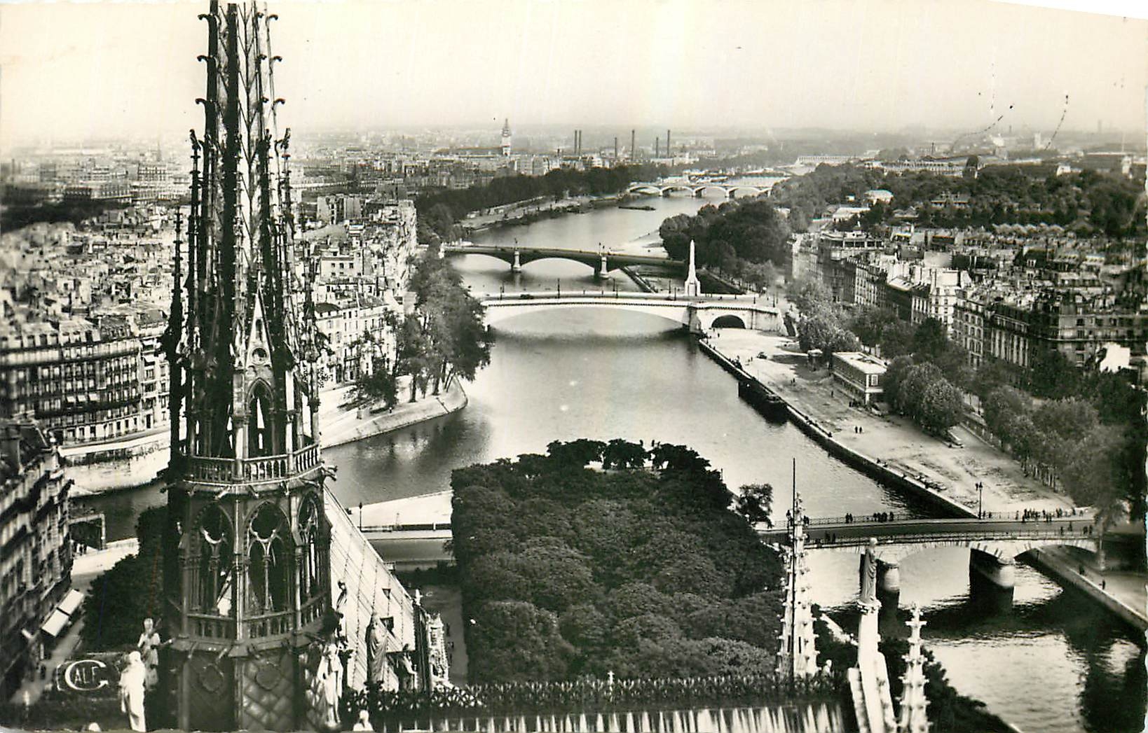 CPA Paris Perspective sur la Seine 