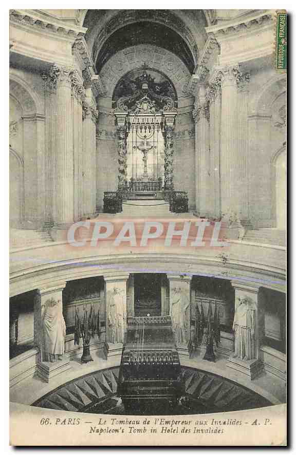 CPA Paris Le Tombeau de l'Empereur aux Invalides 