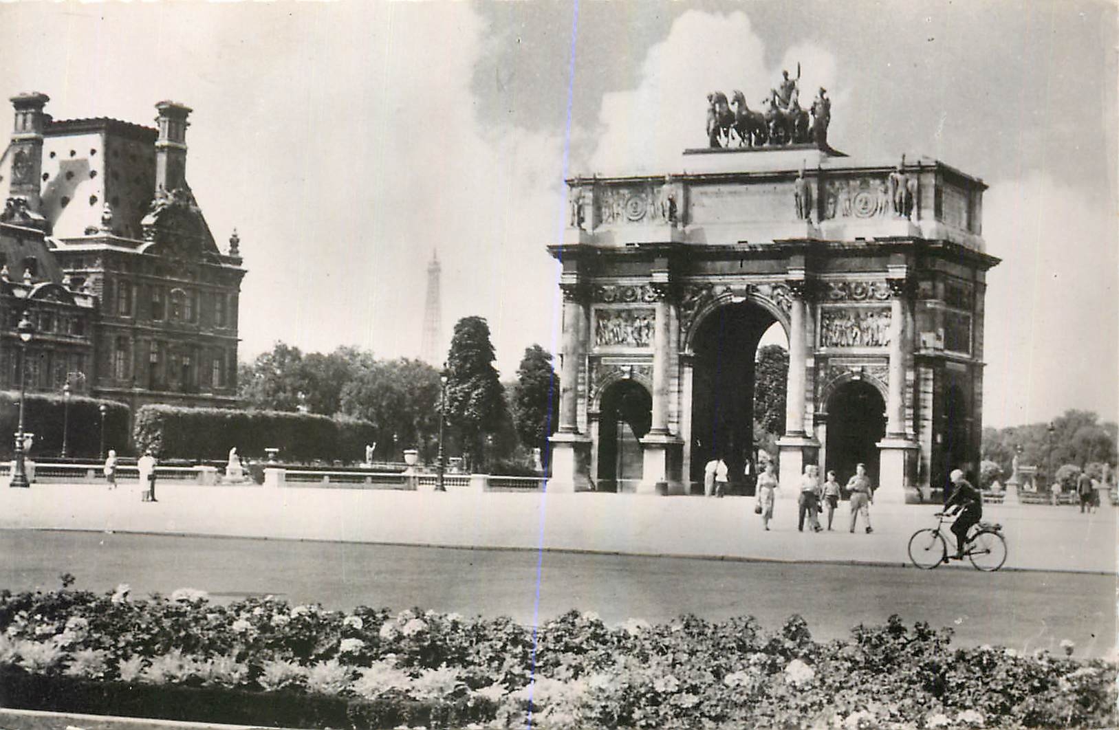 CPA Paris Jardins des Tuileries Le Carrousel 