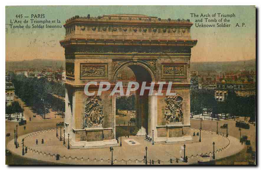 CPA Paris l'Arc de Triomphe et la Tombe du Soldat Inconnu 